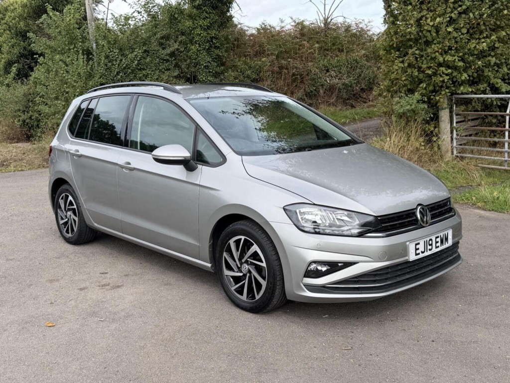 2019 Volkswagen GOLF SV